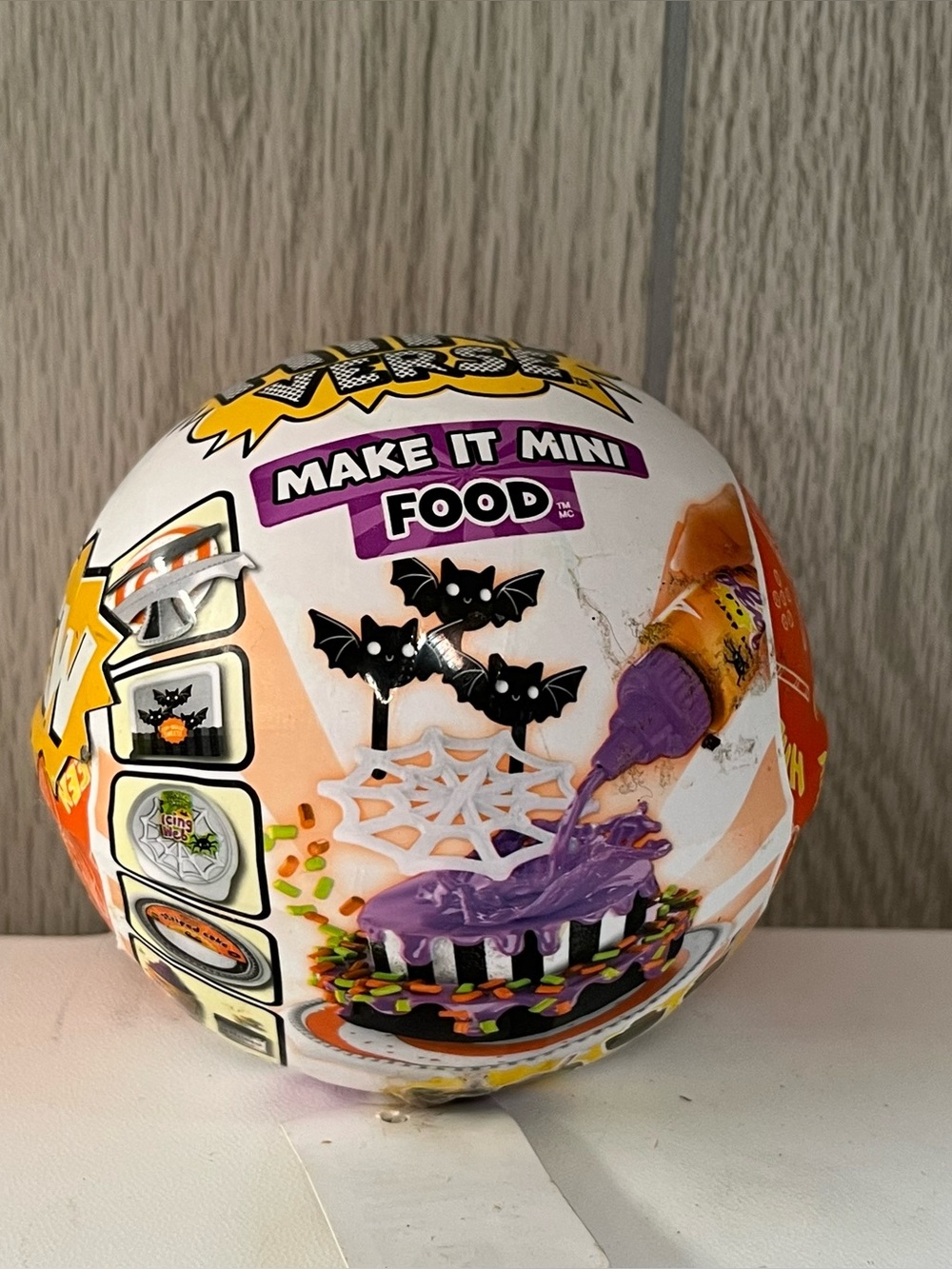 MGA Miniverse Spooktacular DIY Miniature Spooky Treats Halloween Beetlejuice New